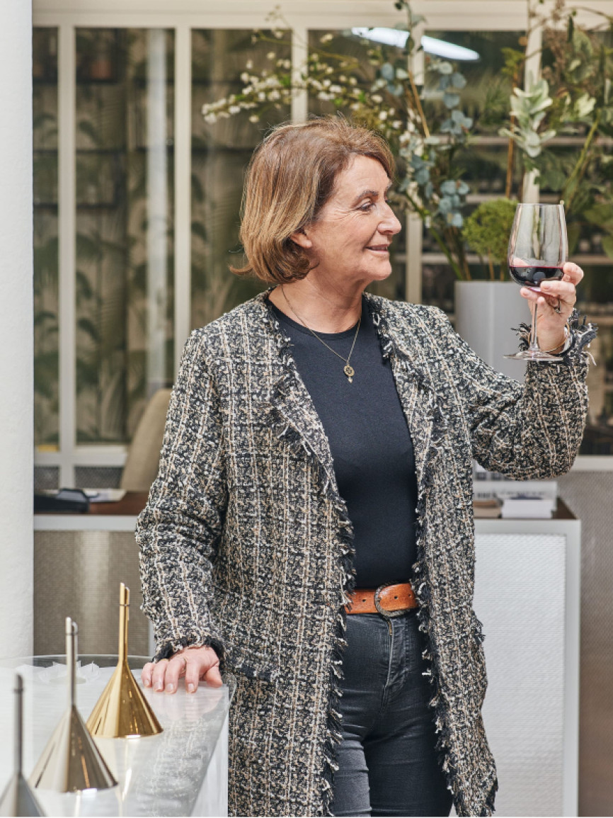Photo of Sylvie Jourdet - the colour of wine Photo of Sylvie Jourdet - the colour of wine
