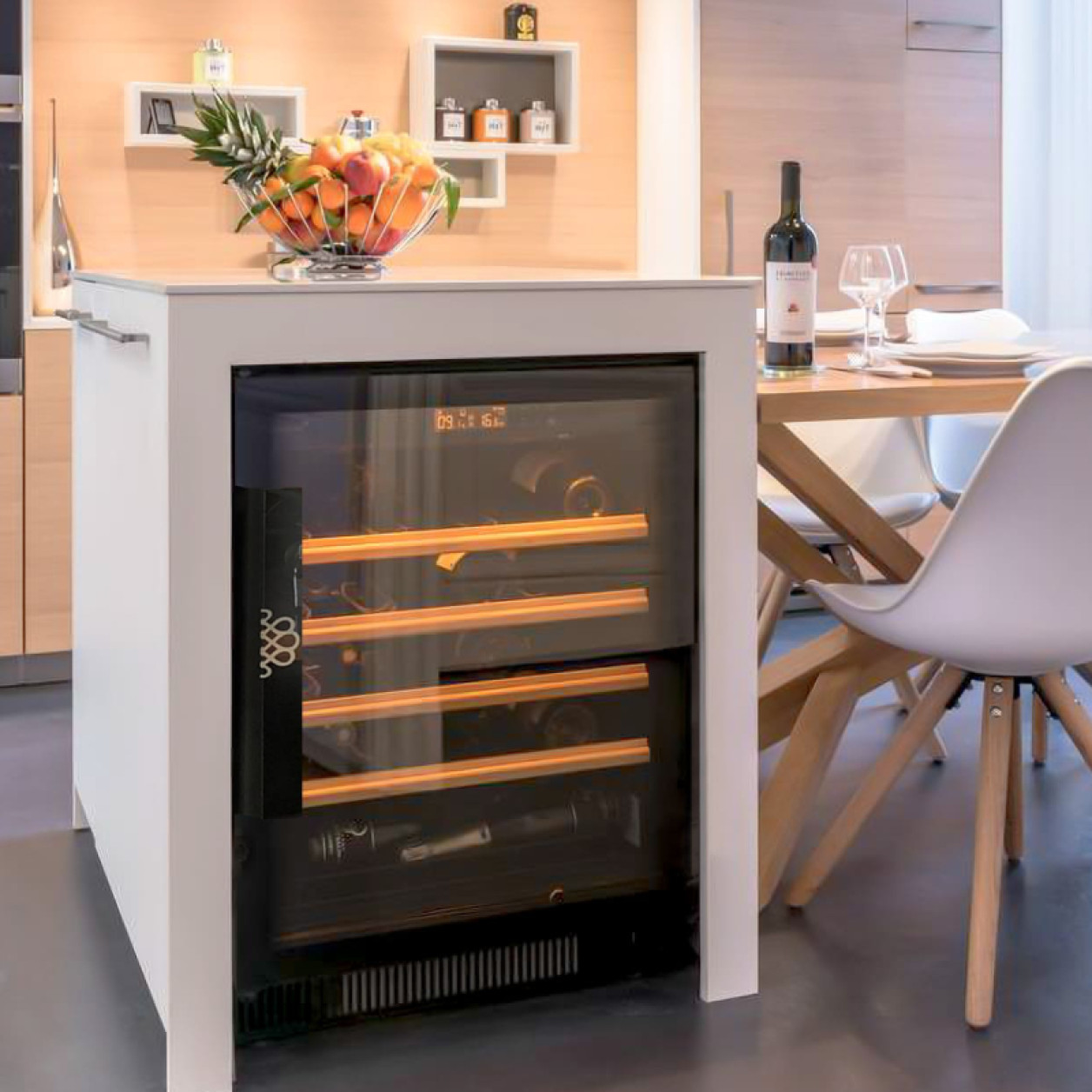 Wine serving cabinets Wine serving cabinets