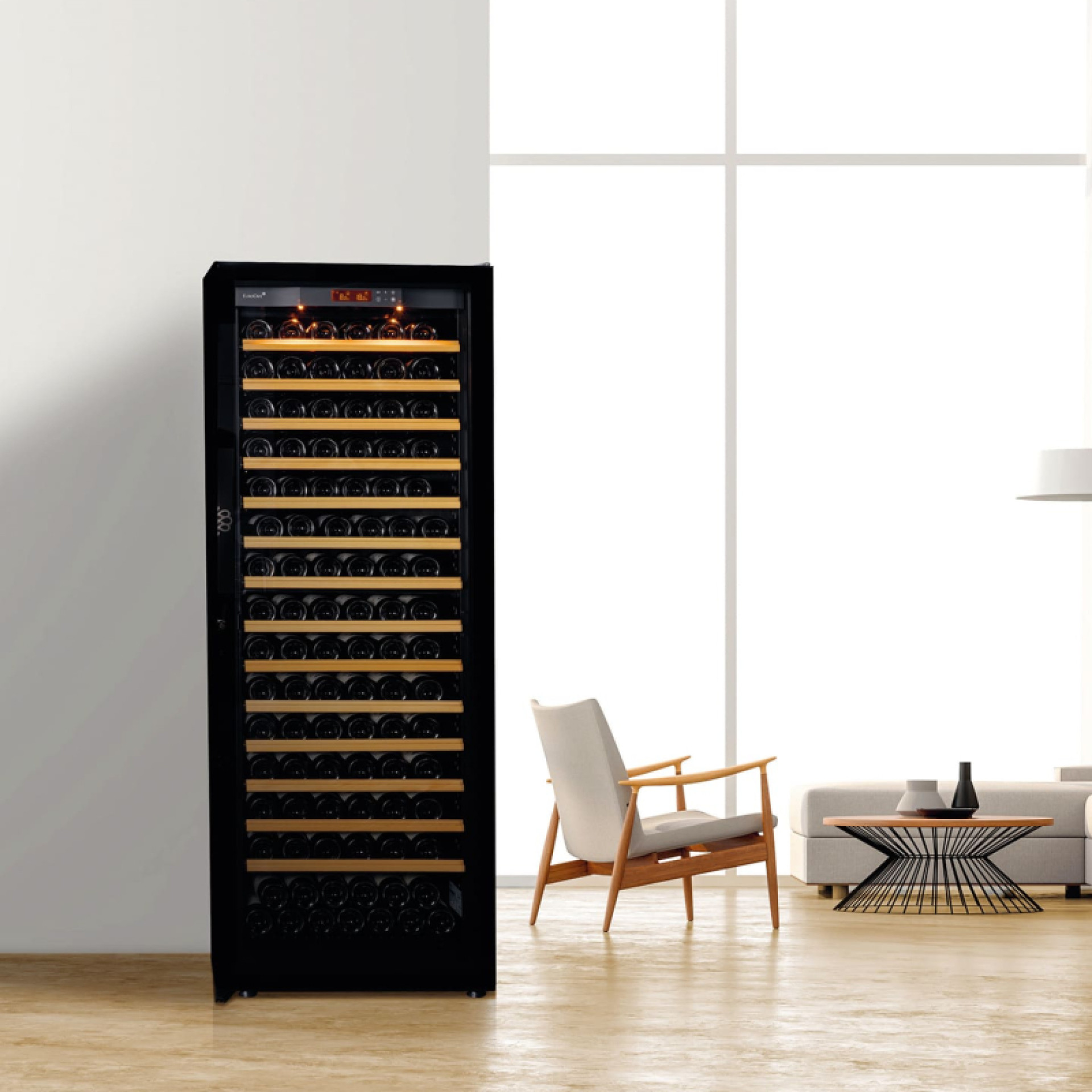 EuroCave wine cabinets recreate an environment suitable for wine maturing.