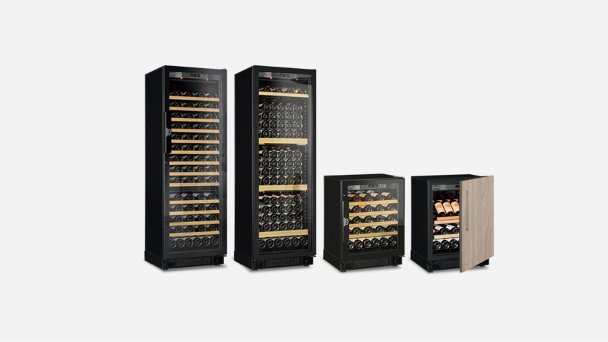 Gamme d’armoires à vin encastrables compactes, petite et grande taille, caves de service ou caves de vieillissement, choix de porte : vitrée ou opaque technique. Compact EuroCave Gamme d’armoires à vin encastrables compactes, petite et grande taille, caves de service ou caves de vieillissement, choix de porte : vitrée ou opaque technique. Compact EuroCave