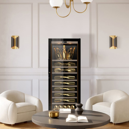 Le champagne doit être conservé à température avant la dégustation. Cave professionnelle 1 température avec équipements spécialement étudiés pour accueillir toutes formes de bouteilles de champagne jusqu'aux magnums.