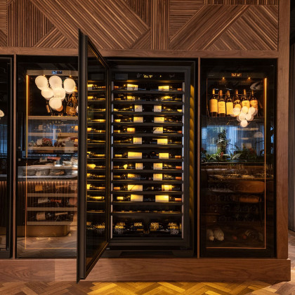 Luxuriöse Weinpräsentation im Restaurant Fazenda, UK, mit EuroCave Profi-Lösungen.