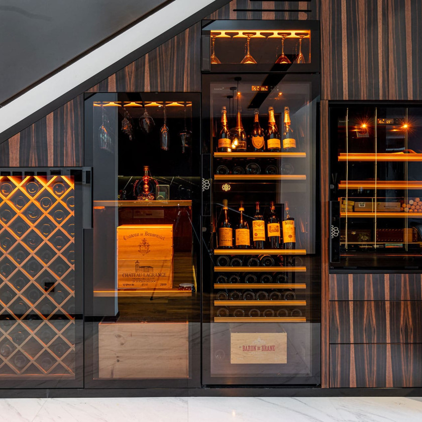 high-end-service-wine-cellar-installation-eurocave-pure-integrated-cigar-cellar-dubai.jpg