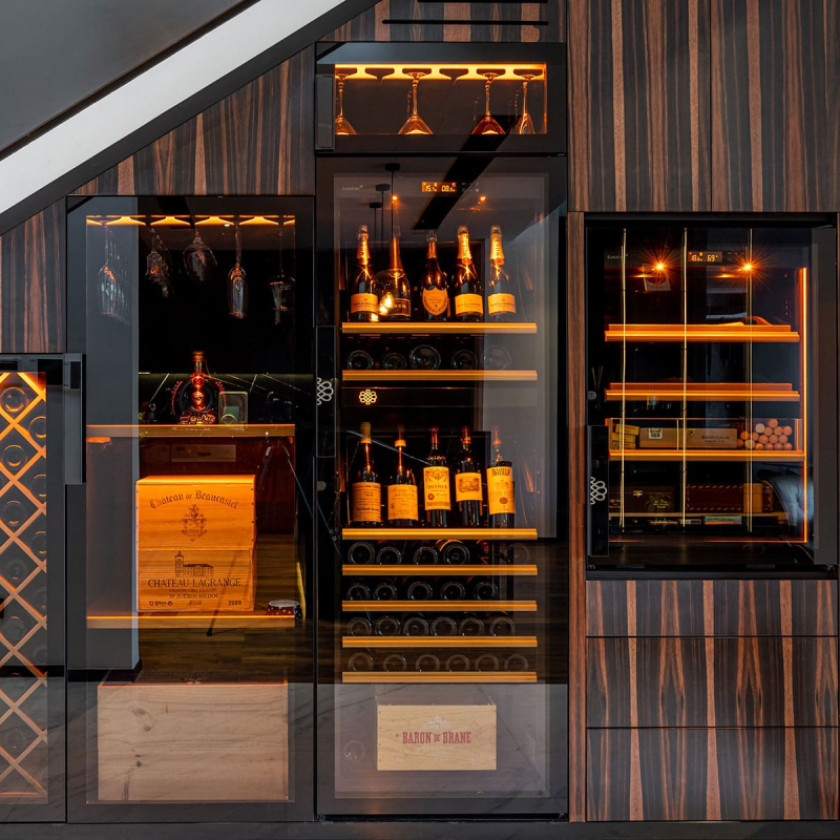 high-end-service-wine-cellar-installation-eurocave-pure-integrated-cigar-cellar-dubai.jpg