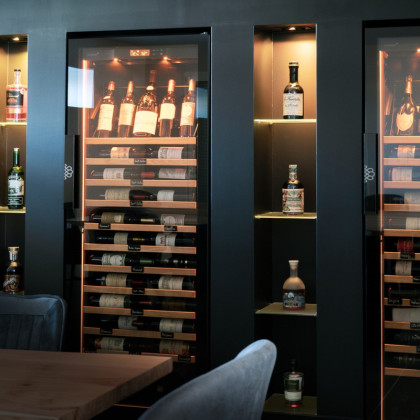 eurocave-decoration-interieur-mur-cave-a-vin-encastree-mise-en-valeur-lumiere-revelation-1.jpg eurocave-decoration-interieur-mur-cave-a-vin-encastree-mise-en-valeur-lumiere-revelation-1.jpg