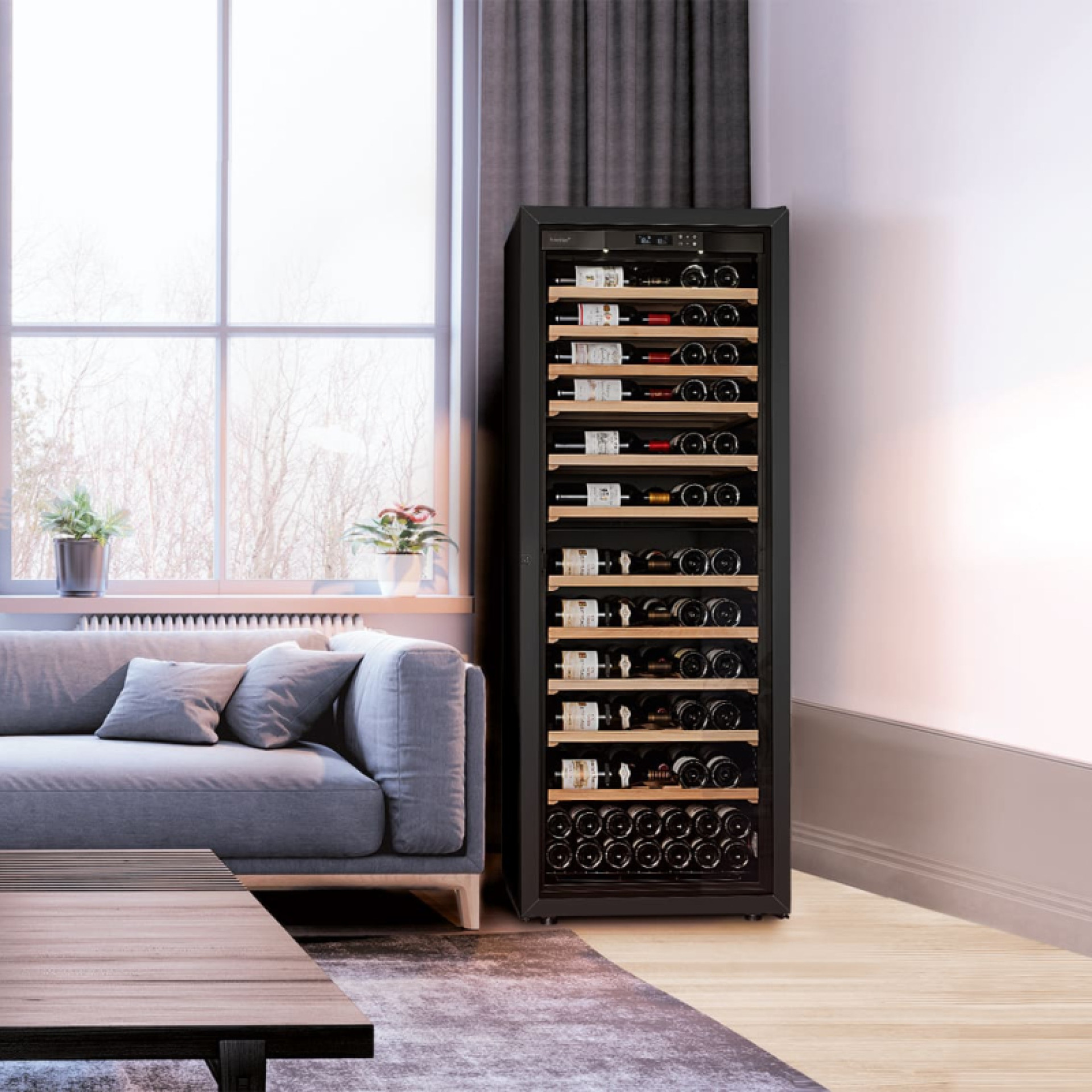 eurocave-cave-a-vin-la-premiere-grande-taille-salon-porte-vitree-cadre-noir-canape-2 (1).jpg eurocave-cave-a-vin-la-premiere-grande-taille-salon-porte-vitree-cadre-noir-canape-2 (1).jpg