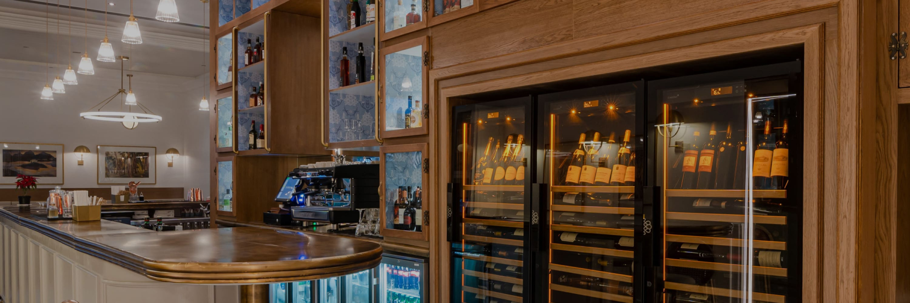 cave-a-vin-de-service-moment-degustation-encastree-bar-restaurant-revelation (1).jpg cave-a-vin-de-service-moment-degustation-encastree-bar-restaurant-revelation (1).jpg